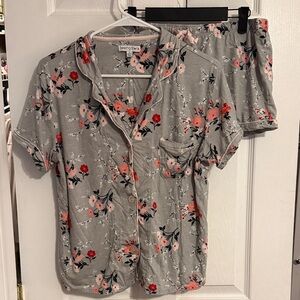 Gray Floral Short Pajama Set - Pink & Red Flowers
